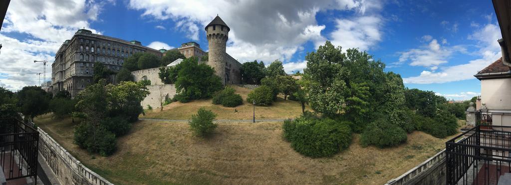 Castel View Apartment Budapest Bagian luar foto