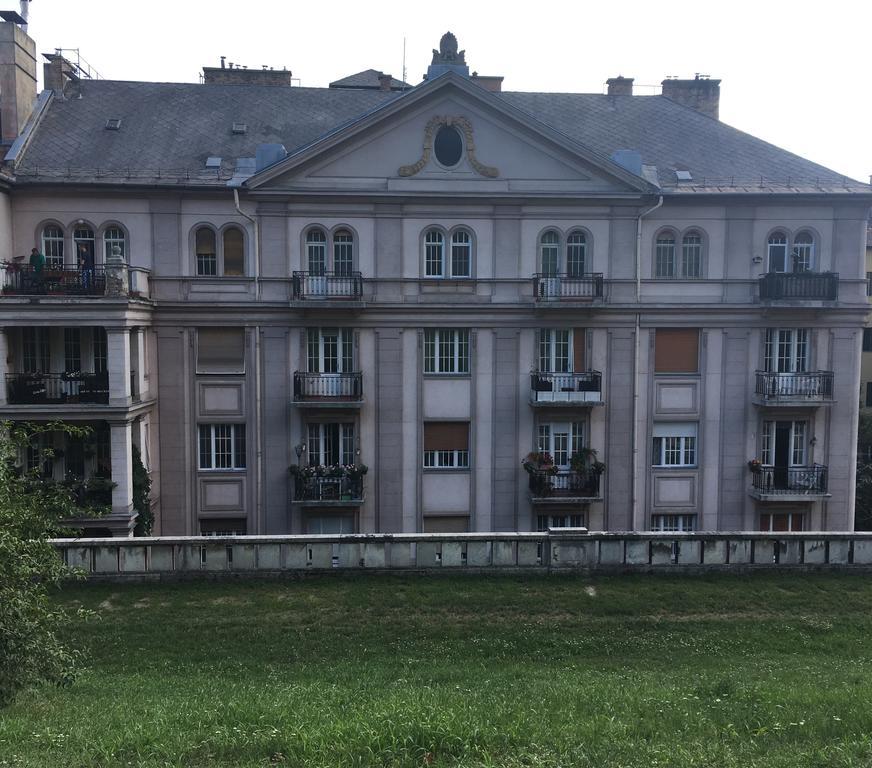 Castel View Apartment Budapest Bagian luar foto